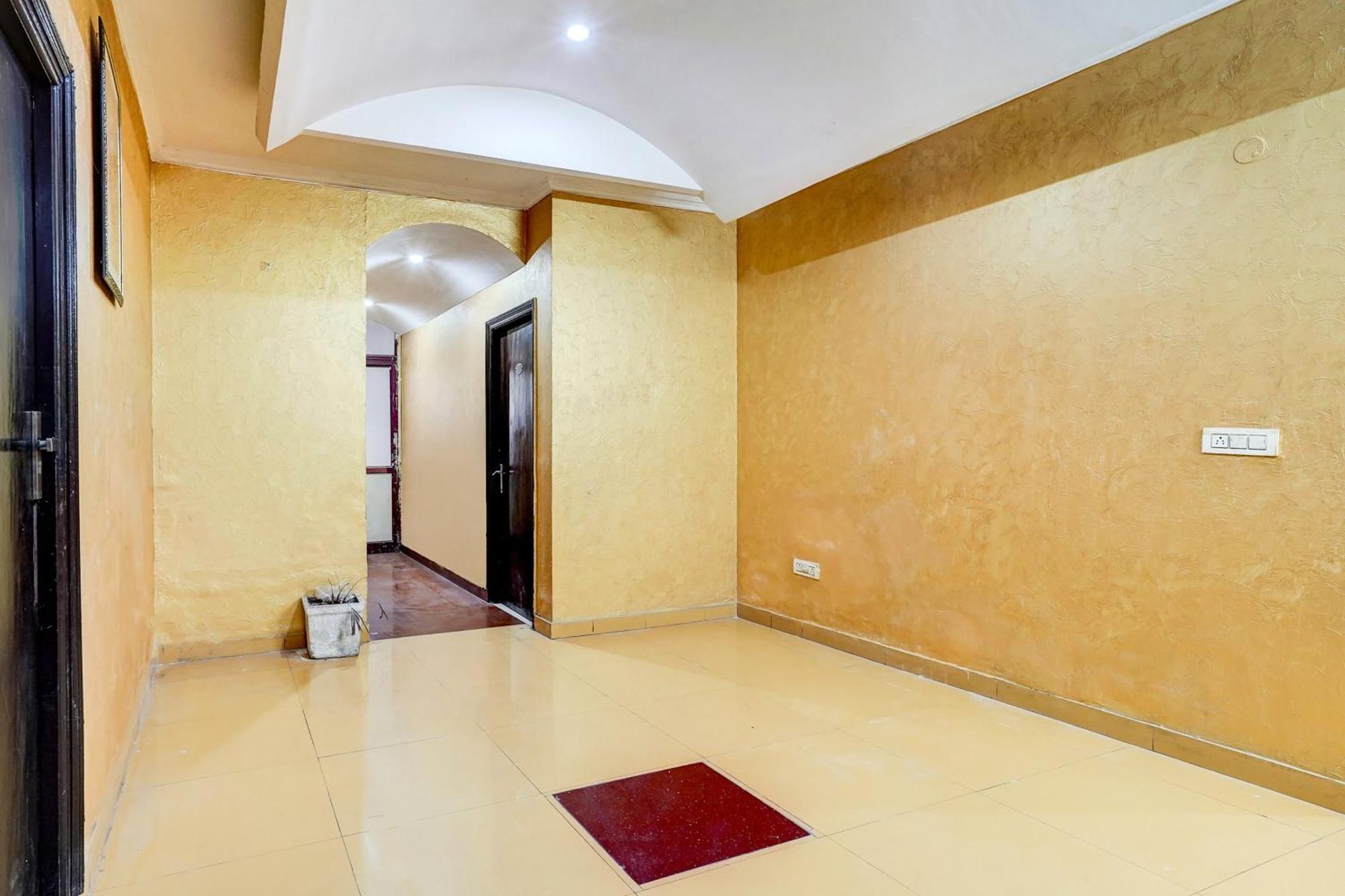 Super Hotel O Bg Hotel Faridabad Exterior foto